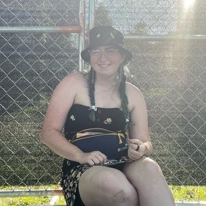 Meet your Posher, Paris